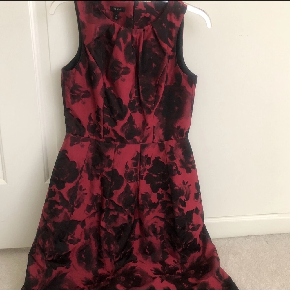 Talbots Red and Black Floral Sleeveless Dress holiday Christmas